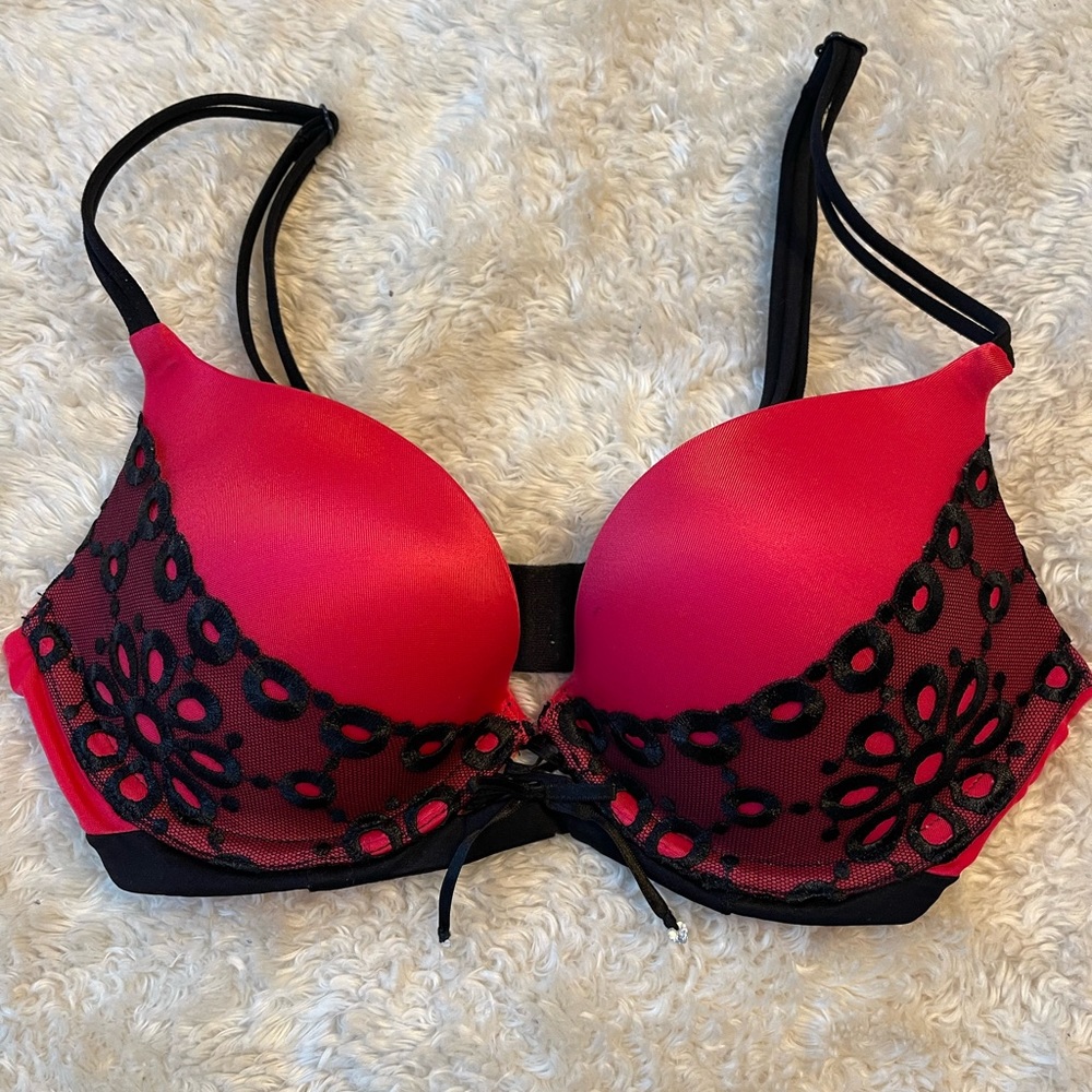 Black Floral Lace Trim on Hot Pink Victoria’s Secret Very Sexy Push Up Bra - 32B